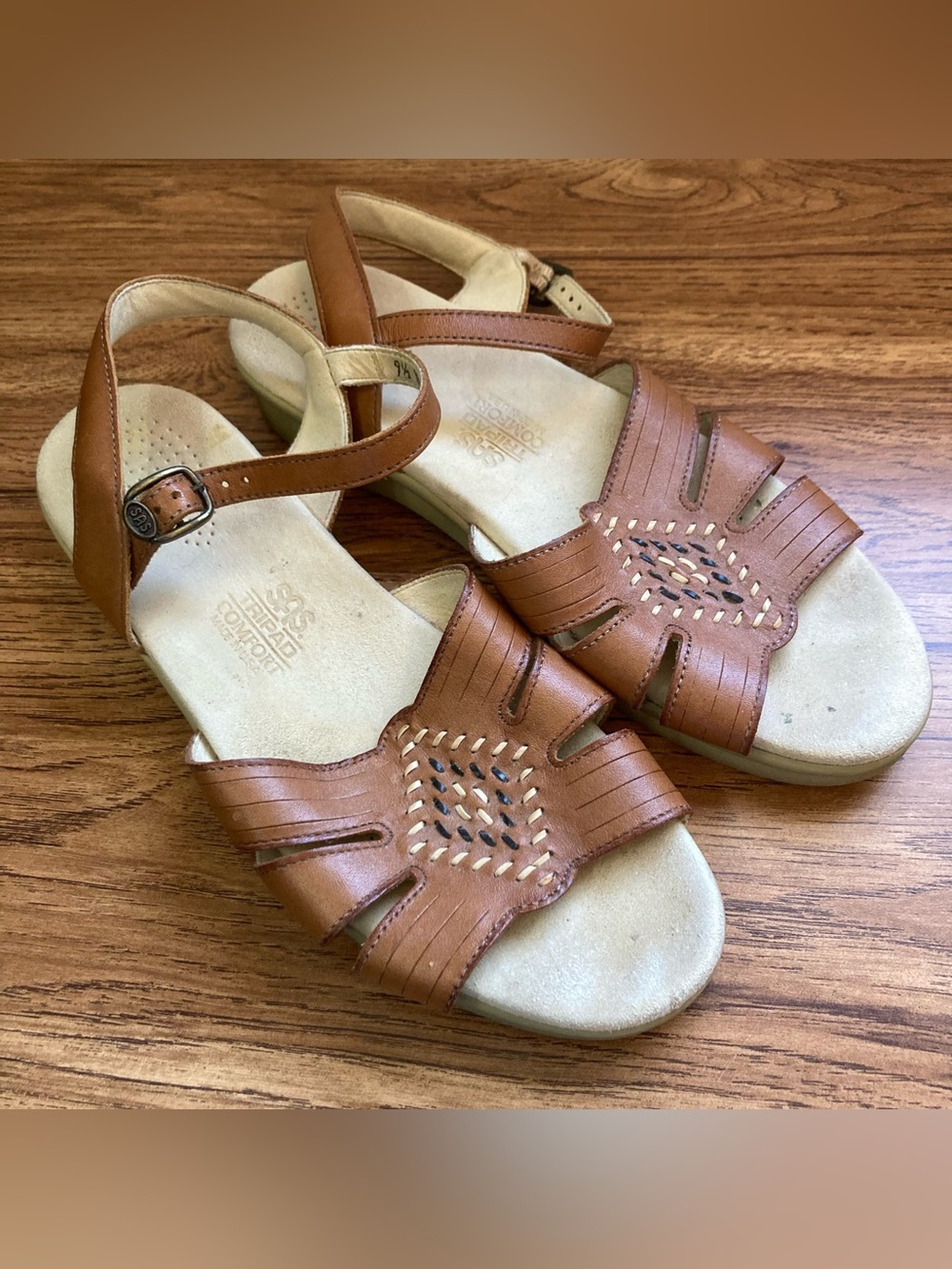 SAS Brown Sandals 9.5 NARROW